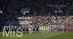 25.04.2026, Fussball 1. Bundesliga 2025/2026, 31.Spieltag, FC Augsburg - Eintracht Frankfurt, in der WWK-Arena Augsburg. Vor dem Spiel Gedenken im Stadion an den verstorbenen Torhüter Alexander Manninger (ehemals FCA).