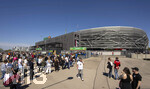 25.04.2026, Fussball 1. Bundesliga 2025/2026, 31.Spieltag, FC Augsburg - Eintracht Frankfurt, in der WWK-Arena Augsburg.  Aussenansicht der WWK-Arena vor dem Spiel. 