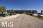 25.04.2026, Fussball 1. Bundesliga 2025/2026, 31.Spieltag, FC Augsburg - Eintracht Frankfurt, in der WWK-Arena Augsburg.  Aussenansicht der WWK-Arena vor dem Spiel. 