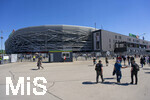 25.04.2026, Fussball 1. Bundesliga 2025/2026, 31.Spieltag, FC Augsburg - Eintracht Frankfurt, in der WWK-Arena Augsburg.  Aussenansicht der WWK-Arena vor dem Spiel. 
