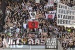 25.04.2026, Fussball 1. Bundesliga 2025/2026, 31.Spieltag, FC Augsburg - Eintracht Frankfurt, in der WWK-Arena Augsburg. Fans Frankfurt in ihrem Block 
