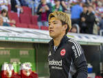 25.04.2026, Fussball 1. Bundesliga 2025/2026, 31.Spieltag, FC Augsburg - Eintracht Frankfurt, in der WWK-Arena Augsburg. Ritsu Doan (Eintracht Frankfurt) Ersatzspieler