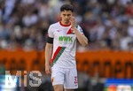 25.04.2026, Fussball 1. Bundesliga 2025/2026, 31.Spieltag, FC Augsburg - Eintracht Frankfurt, in der WWK-Arena Augsburg.  Fabian Rieder (FC Augsburg) nachdenklich 