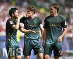 26.04.2026, Fussball 1. Bundesliga 2025/2026, 31.Spieltag, VfB Stuttgart - SV Werder Bremen, in der MHP-Arena Stuttgart, Torjubel Jens Stage (Werder Bremen) v.l. Yukinari Sugawara (Werder Bremen), Jens Stage (Werder Bremen) und Jovan Milosevic (Werder Bremen) 

