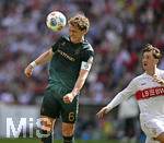 26.04.2026, Fussball 1. Bundesliga 2025/2026, 31.Spieltag, VfB Stuttgart - SV Werder Bremen, in der MHP-Arena Stuttgart, v.l. Jens Stage (Werder Bremen) gegen Angelo Stiller (Stuttgart) 

