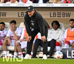 26.04.2026, Fussball 1. Bundesliga 2025/2026, 31.Spieltag, VfB Stuttgart - SV Werder Bremen, in der MHP-Arena Stuttgart, Trainer Sebastian Hoeneß (Stuttgart) nachdenklich.

