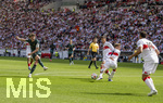 26.04.2026, Fussball 1. Bundesliga 2025/2026, 31.Spieltag, VfB Stuttgart - SV Werder Bremen, in der MHP-Arena Stuttgart, Jens Stage (li, Werder Bremen) Torschuss zum 1:0, re: Maximilian Mittelstädt (Stuttgart) ohne Abwehrchance.