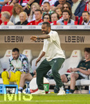 26.04.2026, Fussball 1. Bundesliga 2025/2026, 31.Spieltag, VfB Stuttgart - SV Werder Bremen, in der MHP-Arena Stuttgart, Trainer Daniel Thioune (Werder Bremen) in Rage an der Seitenlinie.