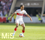 26.04.2026, Fussball 1. Bundesliga 2025/2026, 31.Spieltag, VfB Stuttgart - SV Werder Bremen, in der MHP-Arena Stuttgart, Lorenz Assignon (Stuttgart) am Ball 
