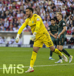 26.04.2026, Fussball 1. Bundesliga 2025/2026, 31.Spieltag, VfB Stuttgart - SV Werder Bremen, in der MHP-Arena Stuttgart, Torwart Mio Backhaus (Werder Bremen) in Rage 