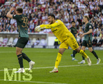 26.04.2026, Fussball 1. Bundesliga 2025/2026, 31.Spieltag, VfB Stuttgart - SV Werder Bremen, in der MHP-Arena Stuttgart, Torwart Mio Backhaus (Werder Bremen) in Rage bei Maximilian Wöber (li, Werder Bremen) 