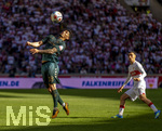 26.04.2026, Fussball 1. Bundesliga 2025/2026, 31.Spieltag, VfB Stuttgart - SV Werder Bremen, in der MHP-Arena Stuttgart, Cameron Puertas (Werder Bremen) stoppt den Ball.