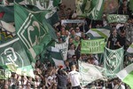 26.04.2026, Fussball 1. Bundesliga 2025/2026, 31.Spieltag, VfB Stuttgart - SV Werder Bremen, in der MHP-Arena Stuttgart, Fans Bremen schwenken ihre Fahnen