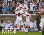 26.04.2026, Fussball 1. Bundesliga 2025/2026, 31.Spieltag, VfB Stuttgart - SV Werder Bremen, in der MHP-Arena Stuttgart, v.li: Ermedin Demirovic (Stuttgart) Bilal El Khannouss (Stuttgart) Torjubel 