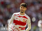 26.04.2026, Fussball 1. Bundesliga 2025/2026, 31.Spieltag, VfB Stuttgart - SV Werder Bremen, in der MHP-Arena Stuttgart, Atakan Karazor (Stuttgart) beim Aufwärmen 