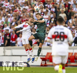 26.04.2026, Fussball 1. Bundesliga 2025/2026, 31.Spieltag, VfB Stuttgart - SV Werder Bremen, in der MHP-Arena Stuttgart, v.li: Maximilian Mittelstädt (Stuttgart) gegen Jens Stage (Werder Bremen) 