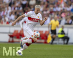 26.04.2026, Fussball 1. Bundesliga 2025/2026, 31.Spieltag, VfB Stuttgart - SV Werder Bremen, in der MHP-Arena Stuttgart, v.li: Ermedin Demirovic (Stuttgart) 