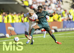 26.04.2026, Fussball 1. Bundesliga 2025/2026, 31.Spieltag, VfB Stuttgart - SV Werder Bremen, in der MHP-Arena Stuttgart, v.li: Ermedin Demirovic (Stuttgart) gegen Karim Coulibaly (Werder Bremen) 