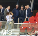 26.04.2026, Fussball 1. Bundesliga 2025/2026, 31.Spieltag, VfB Stuttgart - SV Werder Bremen, in der MHP-Arena Stuttgart, Ex-Bundestrainer Jochaim Löw (mitte, GER) auf der Tribüne.