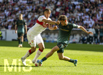 26.04.2026, Fussball 1. Bundesliga 2025/2026, 31.Spieltag, VfB Stuttgart - SV Werder Bremen, in der MHP-Arena Stuttgart, v.li: Jamie Leweling (Stuttgart) gegen Olivier Deman (Werder Bremen) 