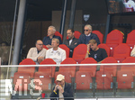 26.04.2026, Fussball 1. Bundesliga 2025/2026, 31.Spieltag, VfB Stuttgart - SV Werder Bremen, in der MHP-Arena Stuttgart, mittlere Reihe v.li: Ex-VfB Stars Hansi Müller und Weltmeister Guido Buchwald, und Torwart Timo Hildebrand (re)