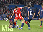 28.04.2026, Fussball UEFA Championsleague 2025/2026: Halbfinale Hinspiel,  Paris St. Germain - FC Bayern München, im Stadion Parc de Princes in Paris (Frankreich). Willian Pacho (FC Paris Saint-Germain) gegen Luis Diaz (FC Bayern München) 
  


