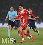 28.04.2026, Fussball UEFA Championsleague 2025/2026: Halbfinale Hinspiel,  Paris St. Germain - FC Bayern München, im Stadion Parc de Princes in Paris (Frankreich). Jamal Musiala (Bayern München) am Ball.
  

