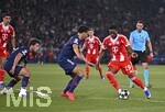 28.04.2026, Fussball UEFA Championsleague 2025/2026: Halbfinale Hinspiel,  Paris St. Germain - FC Bayern München, im Stadion Parc de Princes in Paris (Frankreich). Alphonso Davies (FC Bayern München) gegen Marquinhos (FC Paris Saint-Germain) 
  


