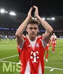 28.04.2026, Fussball UEFA Championsleague 2025/2026: Halbfinale Hinspiel,  Paris St. Germain - FC Bayern München, im Stadion Parc de Princes in Paris (Frankreich). Joshua Kimmich (FC Bayern München) klatscht nach dem Spiel.
  

