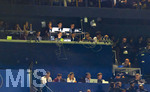 28.04.2026, Fussball UEFA Championsleague 2025/2026: Halbfinale Hinspiel,  Paris St. Germain - FC Bayern München, im Stadion Parc de Princes in Paris (Frankreich). mitte: Trainer Vincent Kompany (FC Bayern München) auf der Pressetribüne zum Zuschauen verdammt 
  
