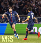 28.04.2026, Fussball UEFA Championsleague 2025/2026: Halbfinale Hinspiel,  Paris St. Germain - FC Bayern München, im Stadion Parc de Princes in Paris (Frankreich). li: Khvicha Kvaratskhelia (FC Paris Saint-Germain) Torjubel zum 1:1 mit Marquinhos (FC Paris Saint-Germain) 