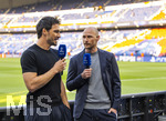 28.04.2026, Fussball UEFA Championsleague 2025/2026: Halbfinale Hinspiel,  Paris St. Germain - FC Bayern München, im Stadion Parc de Princes in Paris (Frankreich). v.li: Mats Hummels und Benedikt Höwedes als Prime Experten am Spielfeldrand 