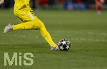 28.04.2026, Fussball UEFA Championsleague 2025/2026: Halbfinale Hinspiel,  Paris St. Germain - FC Bayern München, im Stadion Parc de Princes in Paris (Frankreich). Abschlag Torwart 