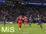 28.04.2026, Fussball UEFA Championsleague 2025/2026: Halbfinale Hinspiel,  Paris St. Germain - FC Bayern München, im Stadion Parc de Princes in Paris (Frankreich).  Harry Kane (FC Bayern München) trifft per Elfmeter zum 0:1 und dreht jubelnd ab, küsst seinen Ehering.