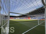 28.04.2026, Fussball UEFA Championsleague 2025/2026: Halbfinale Hinspiel,  Paris St. Germain - FC Bayern München, im Stadion Parc de Princes in Paris (Frankreich). Noch ist das Stadion leer, Übersichtsaufnahme durch das Tornetz aufs Spielfeld.