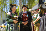 01.05.2026, Bad Wörishofen (Unterallgäu), gelebte Kultur und Brauchtum mit dem Maibaumfest: Das traditionelle Maifest mit Trachtenumzug, Tänzen, Musik und Bewirtung für Bürger und Gäste zieht hunderte Besucher bei sonnigem Frühlingswetter an. Traditionellens Kneippstädter Maifest beim Kunst- und Kulturhaus zum Gugger vom Trachtenverein Alpenblick e.V. Bad Wörishofen.
 
