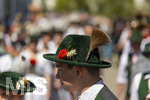 01.05.2026, Bad Wörishofen (Unterallgäu), gelebte Kultur und Brauchtum mit dem Maibaumfest: Das traditionelle Maifest mit Trachtenumzug, Tänzen, Musik und Bewirtung für Bürger und Gäste zieht hunderte Besucher bei sonnigem Frühlingswetter an. Traditionellens Kneippstädter Maifest beim Kunst- und Kulturhaus zum Gugger vom Trachtenverein Alpenblick e.V. Bad Wörishofen. 
 
