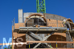 02.05.2026, Bad Wörishofen (Unterallgäu), Baustelle Löwenbräu-Arkaden Bad Wörishofen, der Neubau der Firma Glass aus Mindelheim kommt zügig voran, das Untergeschoss ist schon gut zu erkennen mit dem Rundbau. Neben Wohnungen und Gastronomie und Tiefgaragen entsteht ein Ort der Begegnung im Herzen von Bad Wörishofen.  
