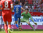 02.05.2026, Fussball Bundesliga 2025/2026, 32.Spieltag, FC Bayern München - 1.FC Heidenheim, in der Allianz-Arena München,   Treffer zum 2:0 von Eren Dinkci (1. FC Heidenheim 1846) gegen Torwart Jonas Urbig (FC Bayern München) 


