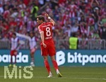02.05.2026, Fussball Bundesliga 2025/2026, 32.Spieltag, FC Bayern München - 1.FC Heidenheim, in der Allianz-Arena München,   Torjubel  Leon Goretzka (FC Bayern München) 


