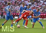 02.05.2026, Fussball Bundesliga 2025/2026, 32.Spieltag, FC Bayern München - 1.FC Heidenheim, in der Allianz-Arena München,   v.l. Hennes Behrens (1.FC Heidenheim), Harry Kane (FC Bayern München) und Jonas Föhrenbach (1. FC Heidenheim 1846) 


