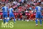 02.05.2026, Fussball Bundesliga 2025/2026, 32.Spieltag, FC Bayern München - 1.FC Heidenheim, in der Allianz-Arena München,   Trainer Frank Schmidt (1. FC Heidenheim 1846) peitscht seine Spieler voran


