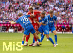 02.05.2026, Fussball Bundesliga 2025/2026, 32.Spieltag, FC Bayern München - 1.FC Heidenheim, in der Allianz-Arena München, v.li: Hennes Behrens (1.FC Heidenheim), Harry Kane (FC Bayern München), Jonas Föhrenbach (1. FC Heidenheim 1846) 