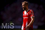 02.05.2026, Fussball Bundesliga 2025/2026, 32.Spieltag, FC Bayern München - 1.FC Heidenheim, in der Allianz-Arena München, Konrad Laimer (FC Bayern München) nachdenklich 