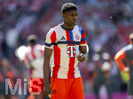 02.05.2026, Fussball Bundesliga 2025/2026, 32.Spieltag, FC Bayern München - 1.FC Heidenheim, in der Allianz-Arena München, Bara Sapoko Ndiaye (Bayern München) beim Aufwärmen.