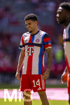02.05.2026, Fussball Bundesliga 2025/2026, 32.Spieltag, FC Bayern München - 1.FC Heidenheim, in der Allianz-Arena München, Luis Diaz (FC Bayern München) beim Aufwärmen. 