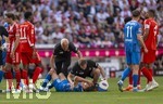 02.05.2026, Fussball Bundesliga 2025/2026, 32.Spieltag, FC Bayern München - 1.FC Heidenheim, in der Allianz-Arena München, Marvin Pieringer (1. FC Heidenheim 1846) verletzt am Boden.