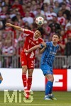 02.05.2026, Fussball Bundesliga 2025/2026, 32.Spieltag, FC Bayern München - 1.FC Heidenheim, in der Allianz-Arena München, v.li: Min-jae Kim (Bayern München, Minjae Kim) gegen Budu Zivzivadze (1. FC Heidenheim 1846) 