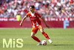 02.05.2026, Fussball Bundesliga 2025/2026, 32.Spieltag, FC Bayern München - 1.FC Heidenheim, in der Allianz-Arena München, Hiroki Ito (FC Bayern München) am Ball 