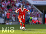 02.05.2026, Fussball Bundesliga 2025/2026, 32.Spieltag, FC Bayern München - 1.FC Heidenheim, in der Allianz-Arena München, Nicolas Jackson (FC Bayern München) am Ball 